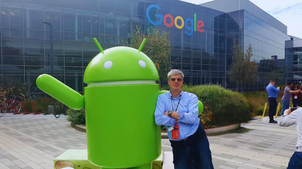 Gian Luigi Pari al Googleplex a Mountain View, California per il Google Partners Summit